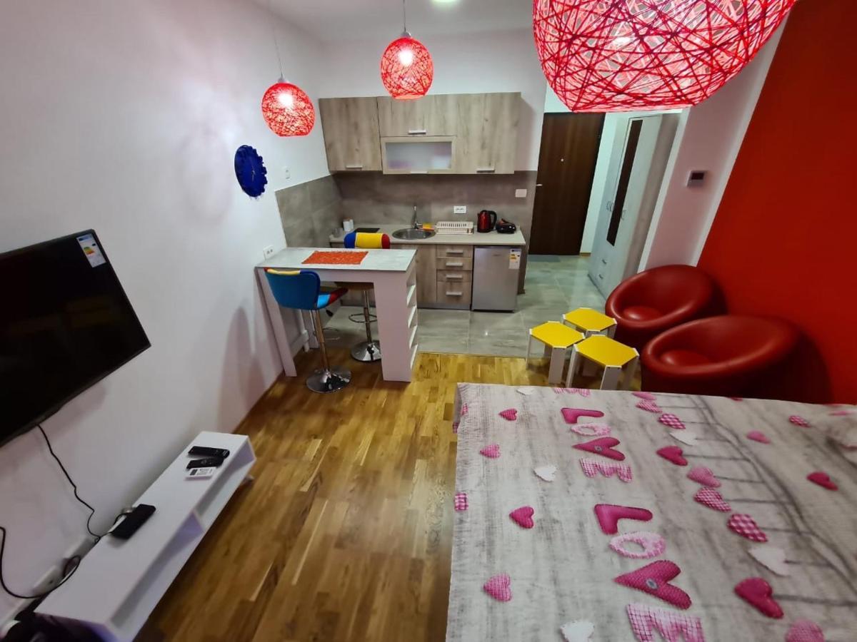 Naki Apartments Podgorica Ngoại thất bức ảnh