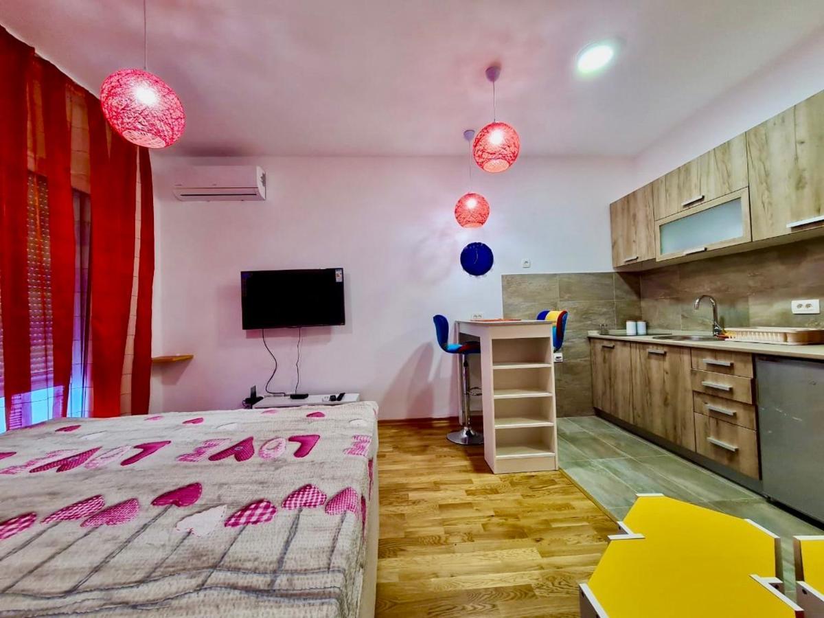 Naki Apartments Podgorica Ngoại thất bức ảnh