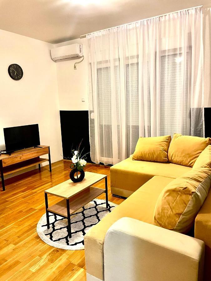 Naki Apartments Podgorica Ngoại thất bức ảnh