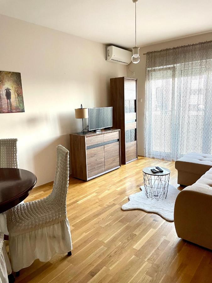 Naki Apartments Podgorica Ngoại thất bức ảnh