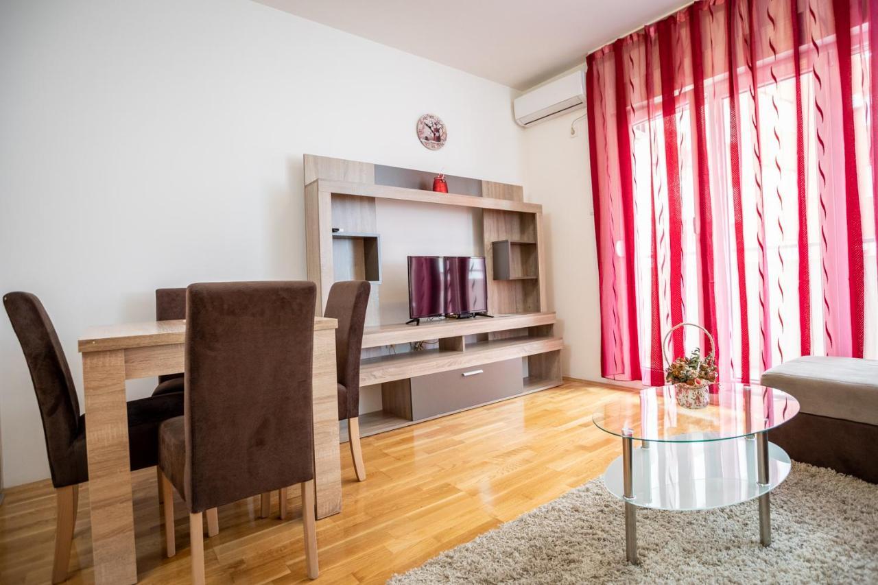 Naki Apartments Podgorica Ngoại thất bức ảnh