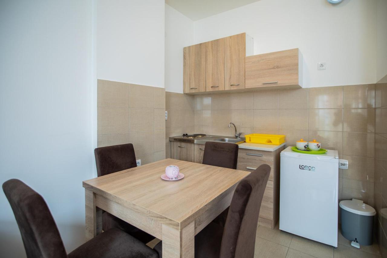 Naki Apartments Podgorica Ngoại thất bức ảnh