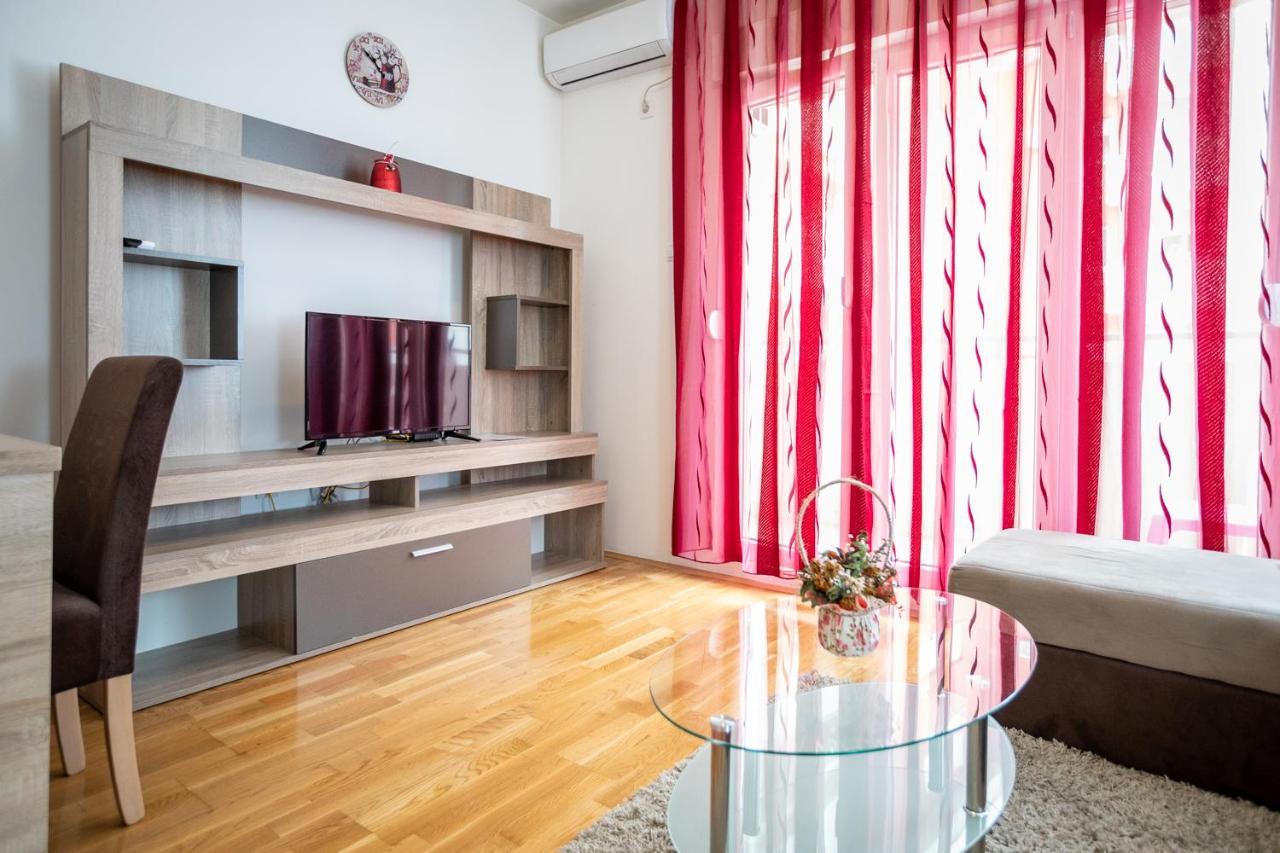 Naki Apartments Podgorica Ngoại thất bức ảnh